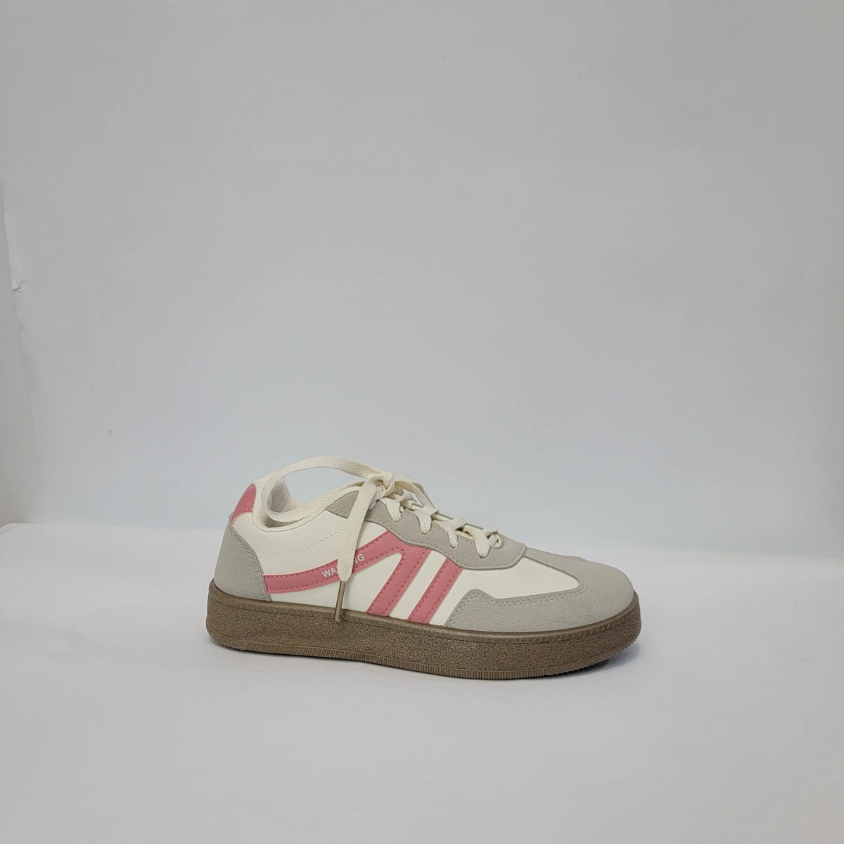 Classis Retro Sneakers 02