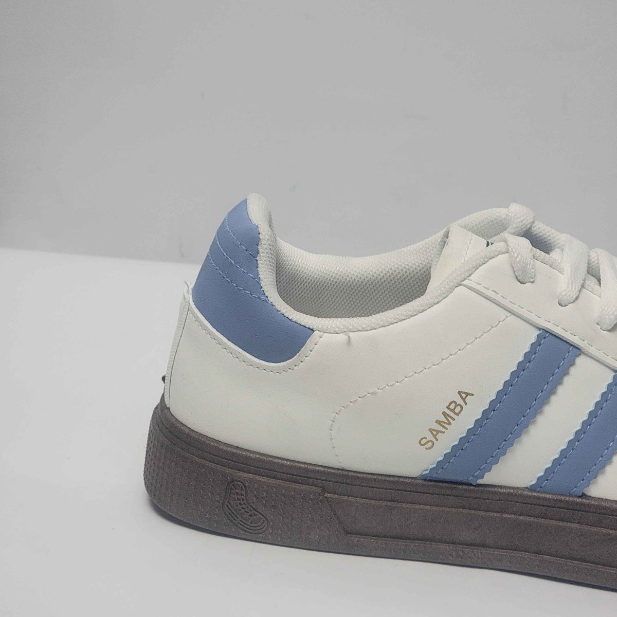 Classic Retro Streetwear Casual Sneakers