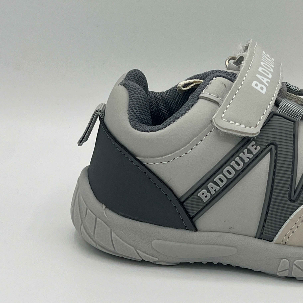 Badouke N-Logo Casual  Sneakers (HR 8)