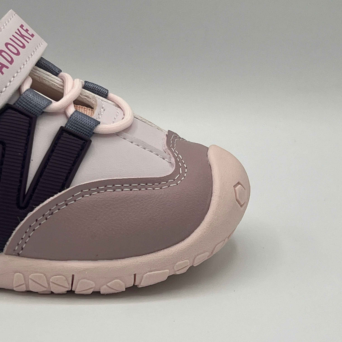 Badouke N-Logo Casual  Sneakers (HR 8)