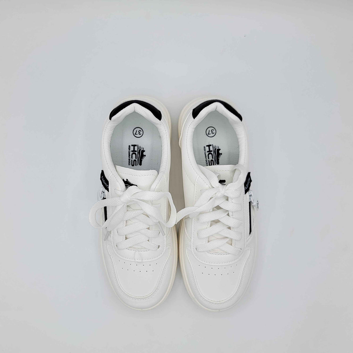 Best Classic Zipper Accent Sneakers - Yellow