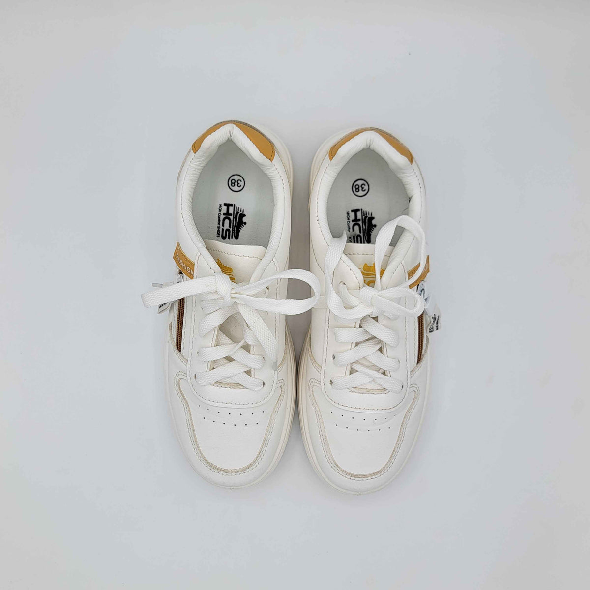 Best Classic Zipper Accent Sneakers