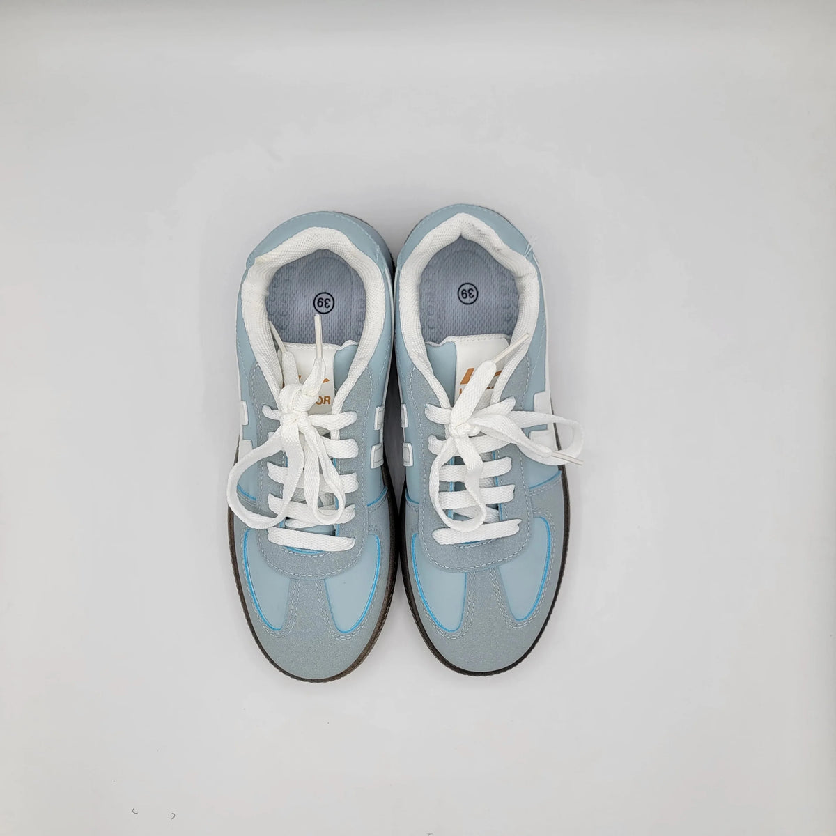 Cross B. blue retro panelled sneaker, back view