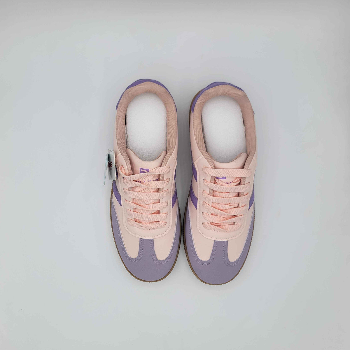 Deluxe Two-Stripe Low-Top Runners