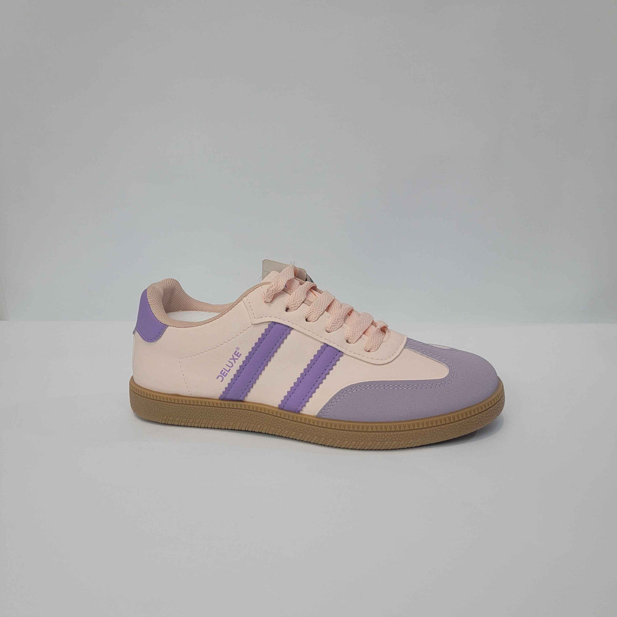 Deluxe Two-Stripe Low-Top Runners