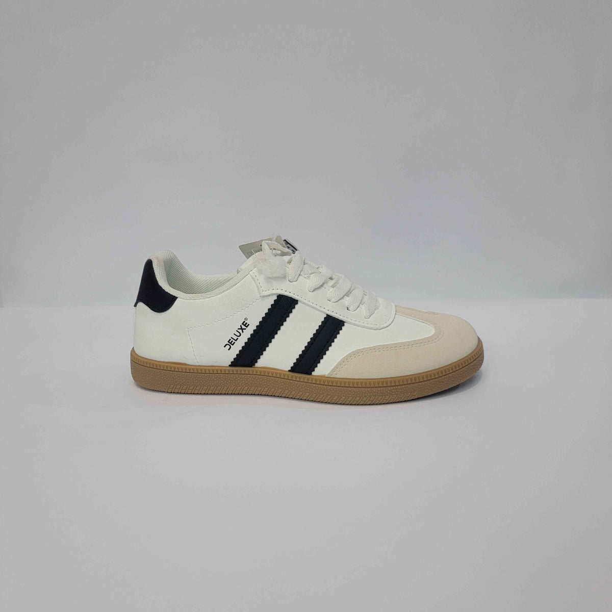 Deluxe Two-Stripe Low-Top Runners