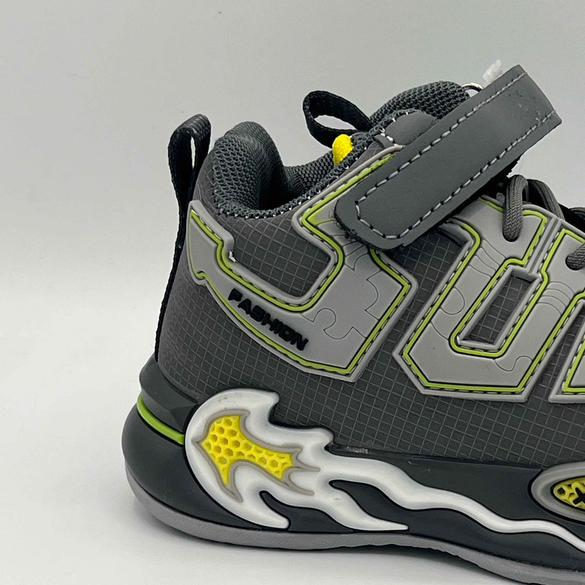 Fashion Flame Mid-Top Sneakers (CG 09)