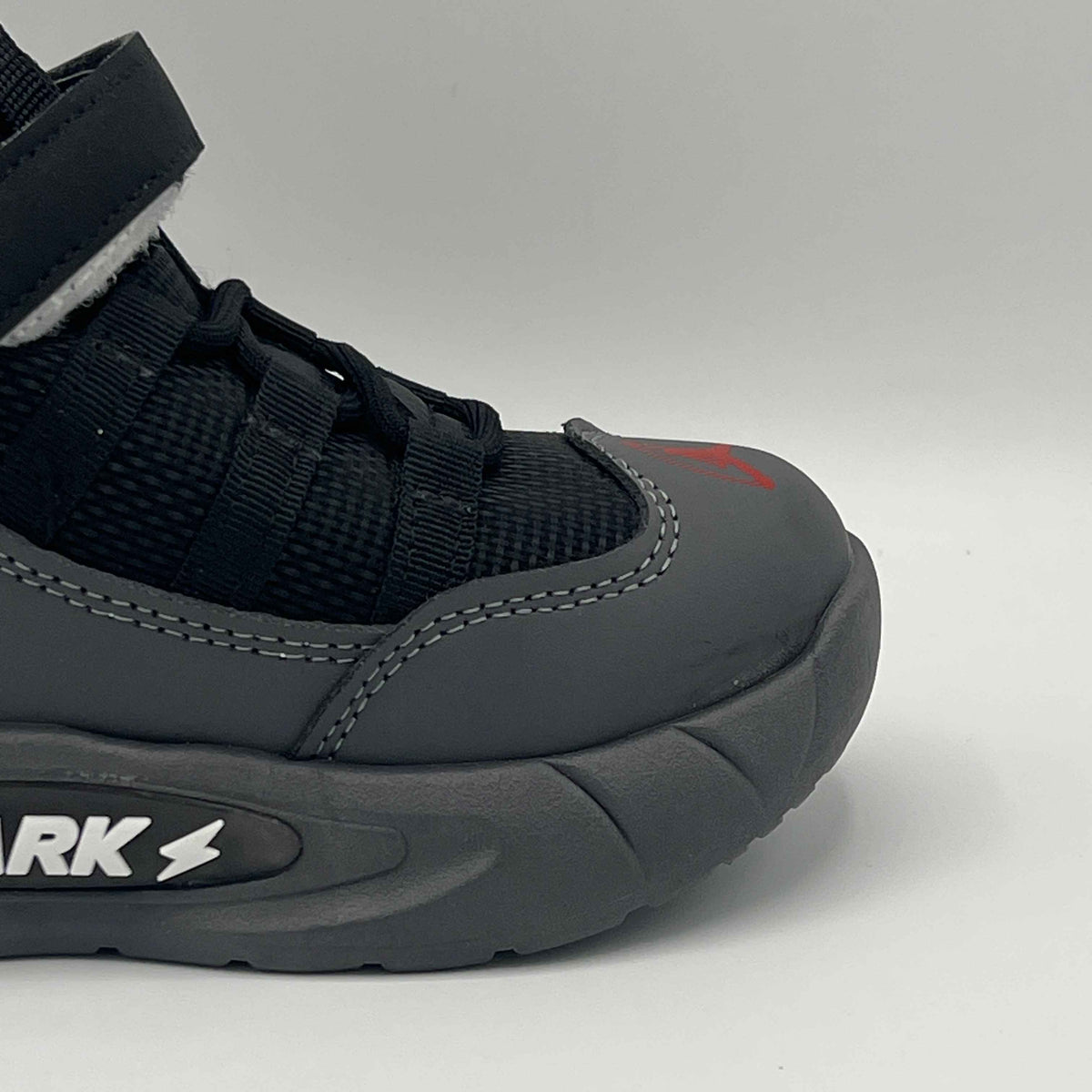 Fashion Spark Series Mid-Top Athletic Sneakers (Hlb-03)