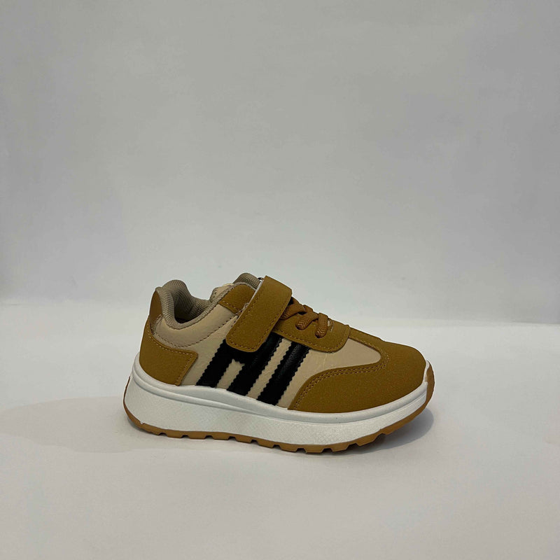 Three-Stripe Sneakers - Prime Step