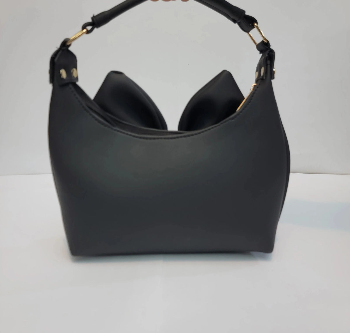 Cross B. bow-detail shoulder bag, side view