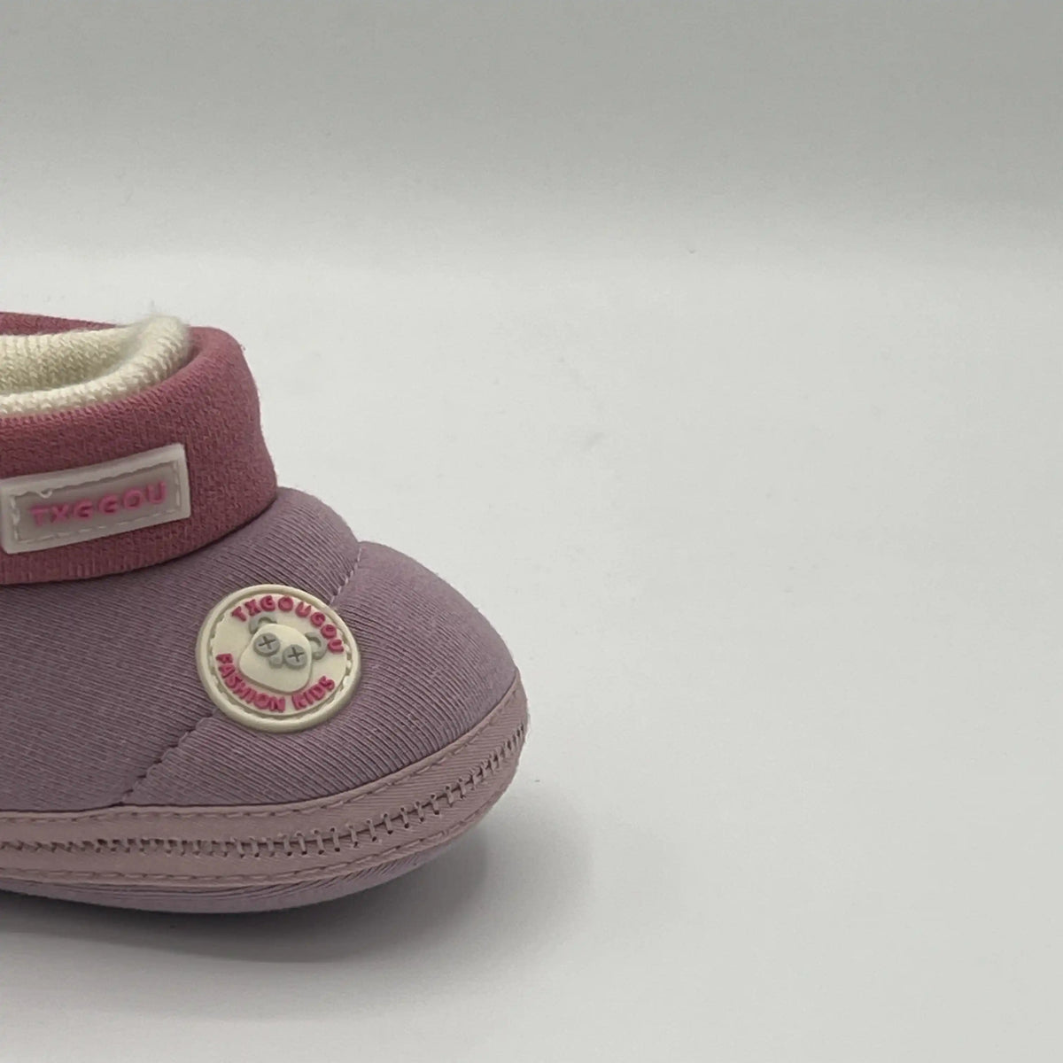 TXGGOU Bear Emblem Soft Warm Infant Booties (6611)